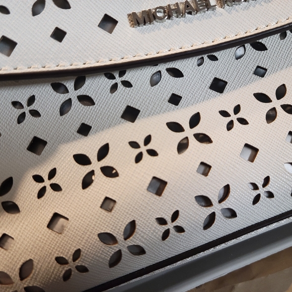MK Lasercut Bag - Picture 6 of 10